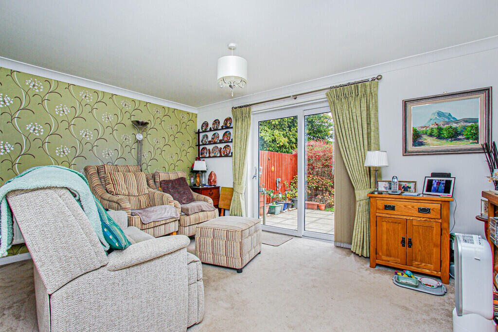 House in Finedon, North Northamptonshire - View 4