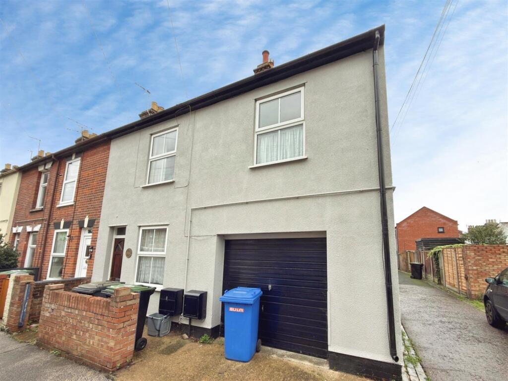Main image of property: Union Road, Lowestoft, Suffolk, NR32