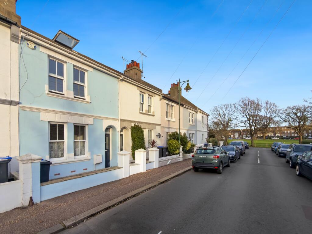 Albert Road, Southwick, BN42, Southwick