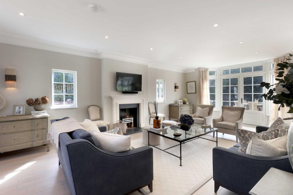 House in Hemel Hempstead, Wooburn - View 4