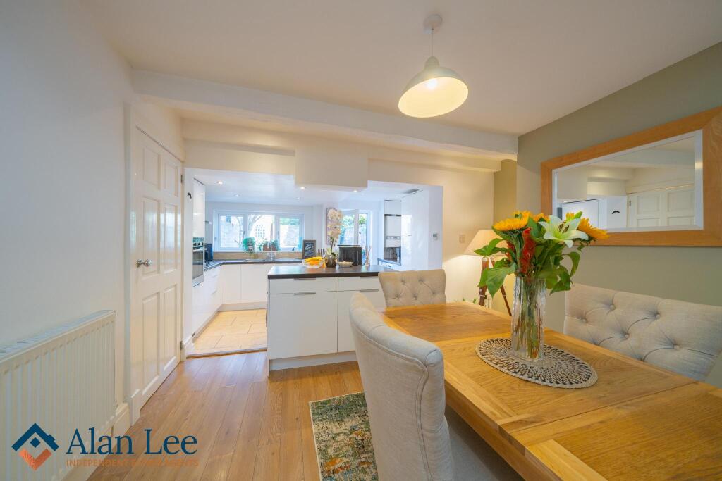 House in Macclesfield, Moss Rose - More