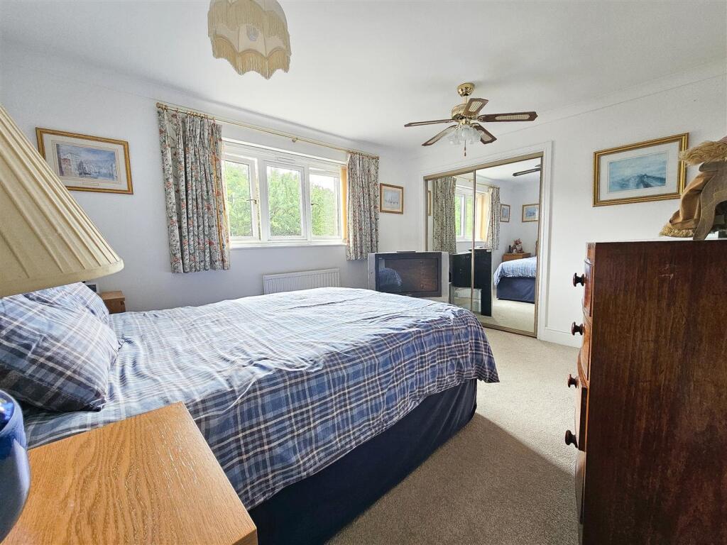 Additional image 22 of Henton, Wells