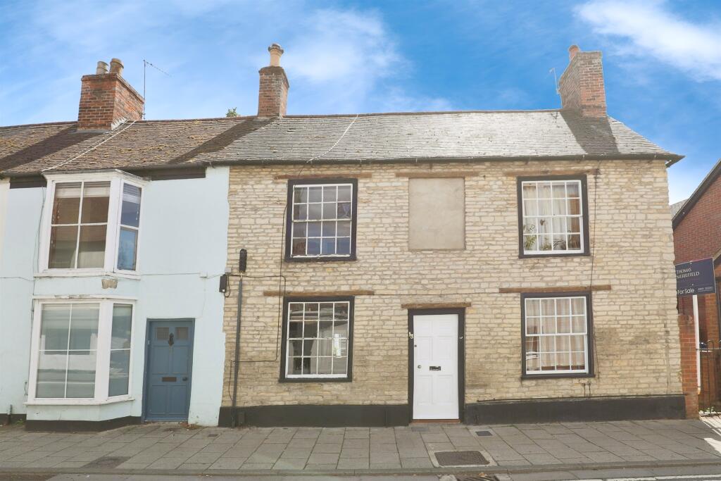 2-bed other on Causeway, Bicester, £285,000