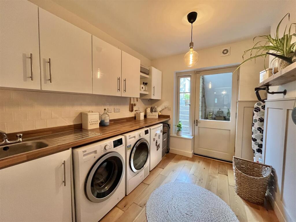 House in Stockport - View 5