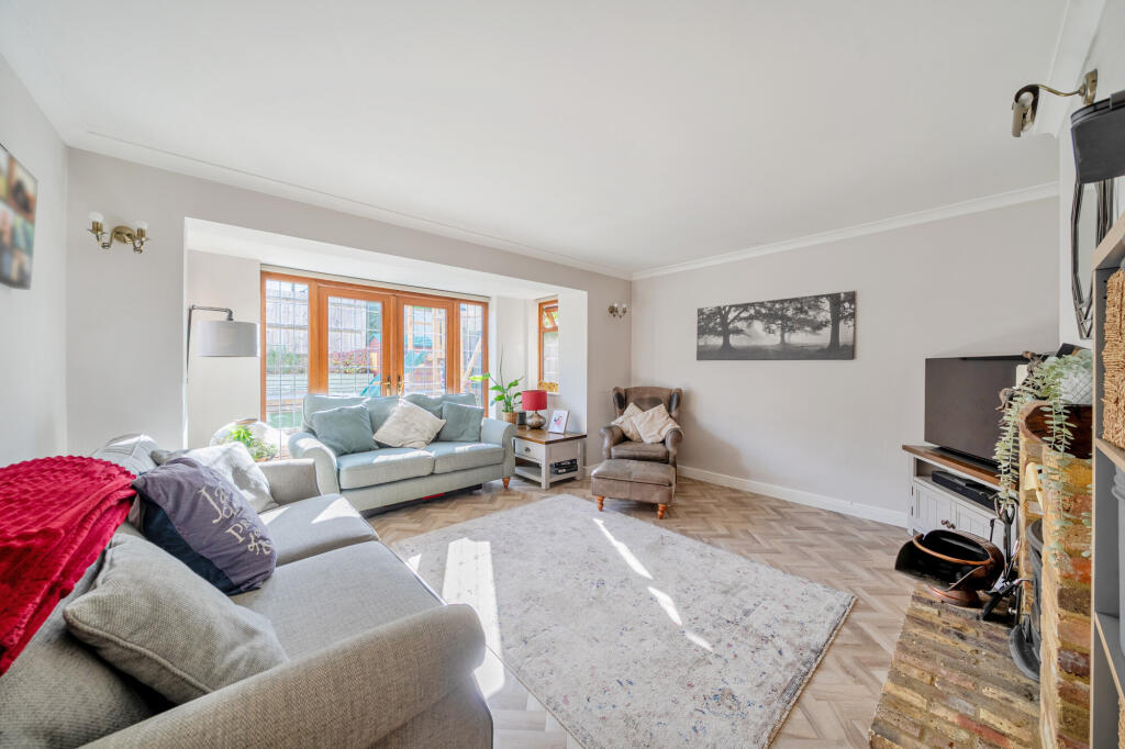 House in Stevenage - View 2