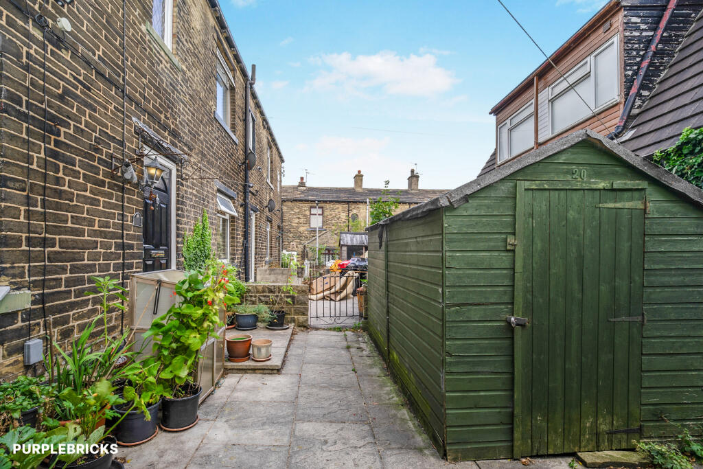 Low Green, Bradford, BD7 photo 2