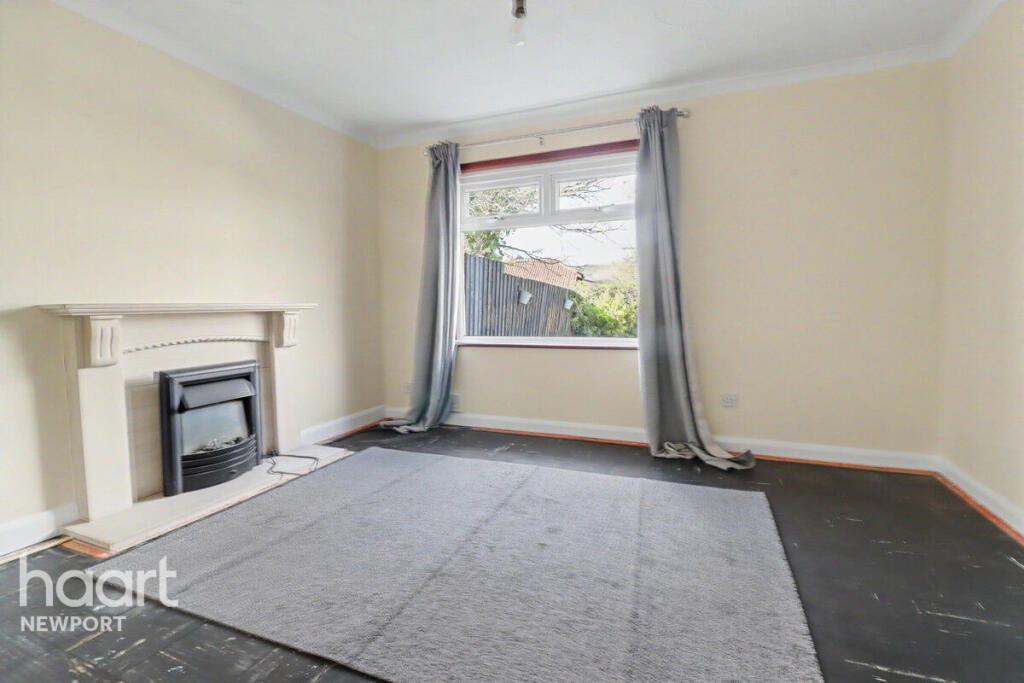 Brynglas, Cwmbran photo 4