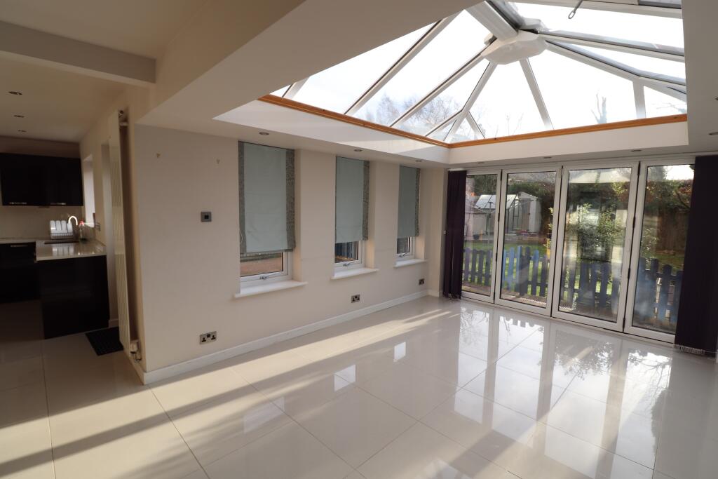 House in Preston - View 3