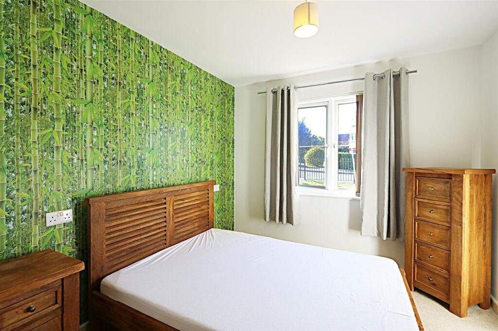 Apartment in Sheffield - View 2