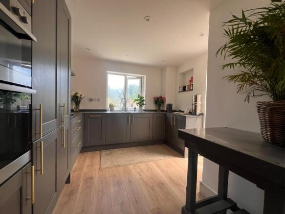 Kitchen 28