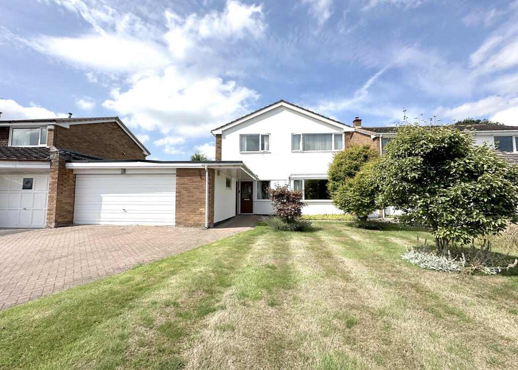 4-bed detached on Beverley Close, Balsall Common, £550,000