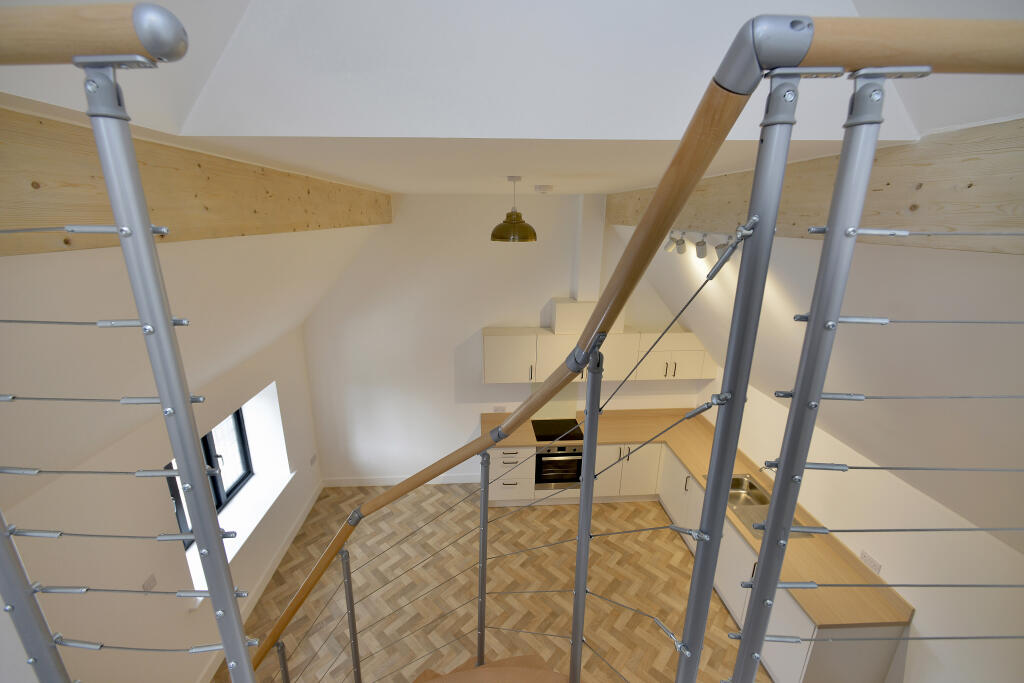 Apartment in Waverley, Cranleigh - View 3