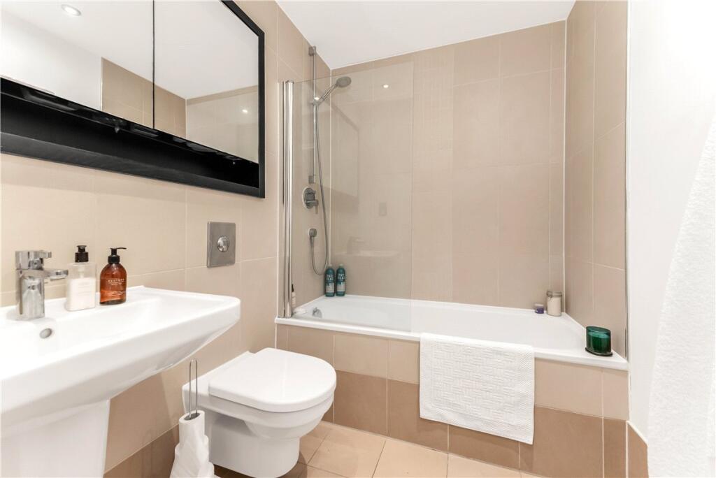 Apartment in York - More