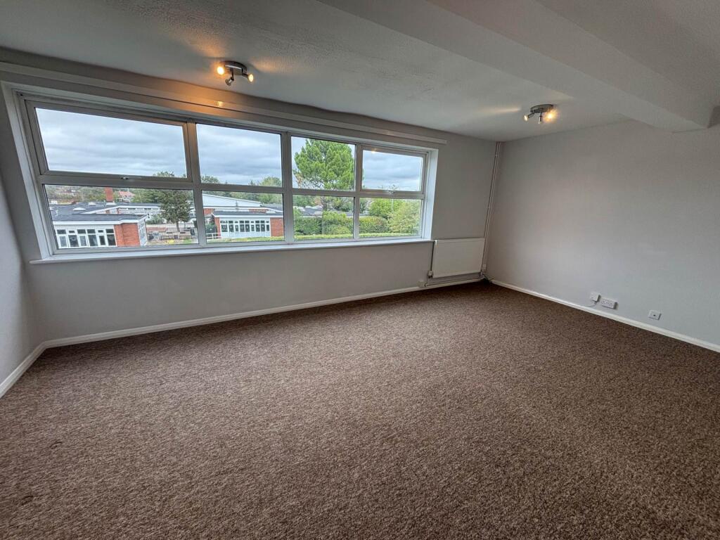 Apartment in Hemel Hempstead - View 4
