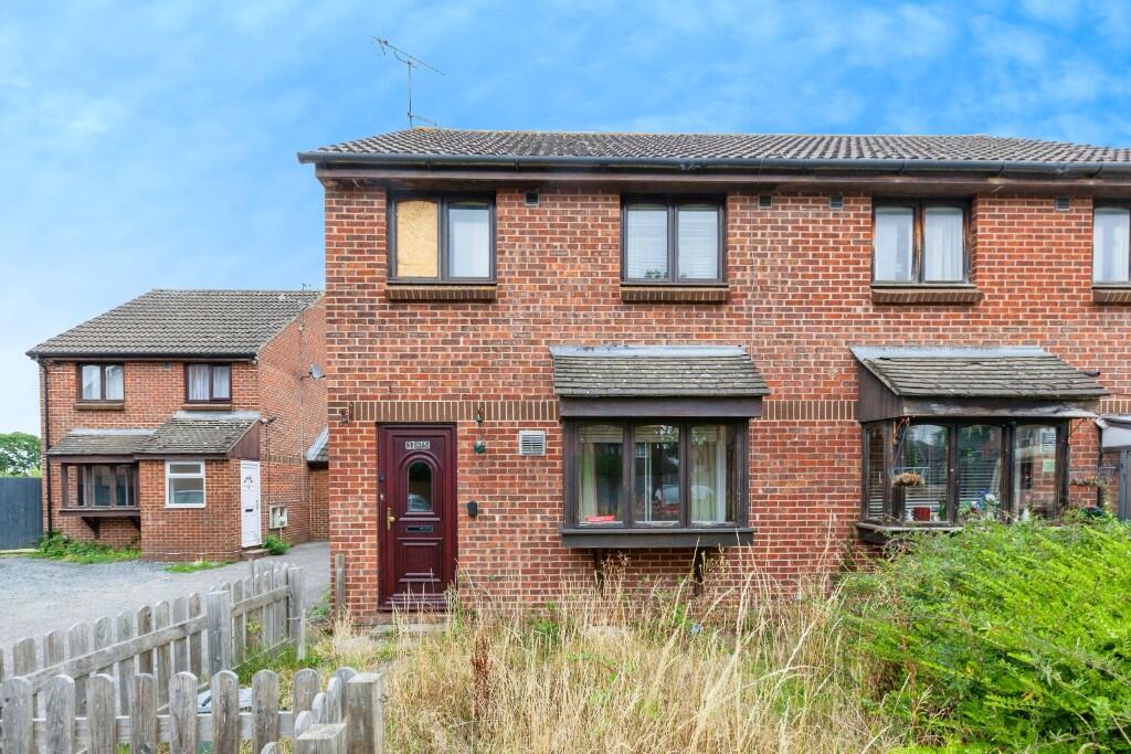 Vicarage Way, SL3 photo 2