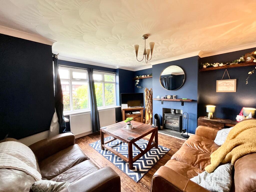 House in Stoke-on-Trent, Baddeley Edge - View 2