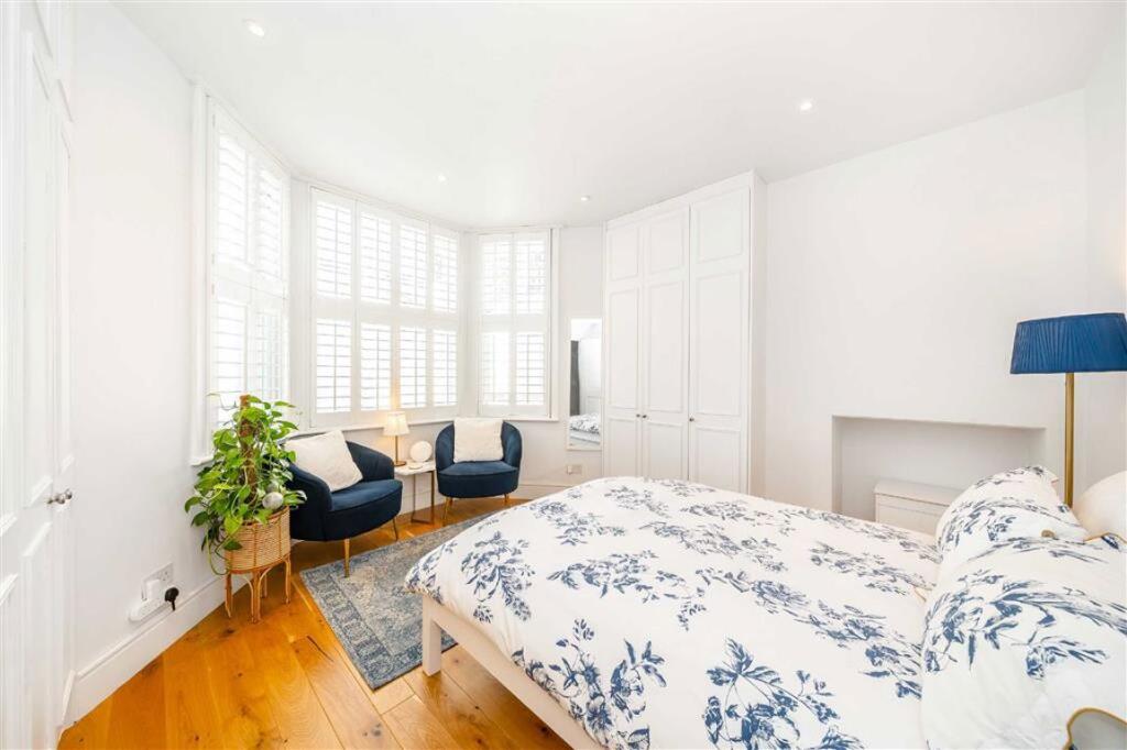 Apartment in London - View 4