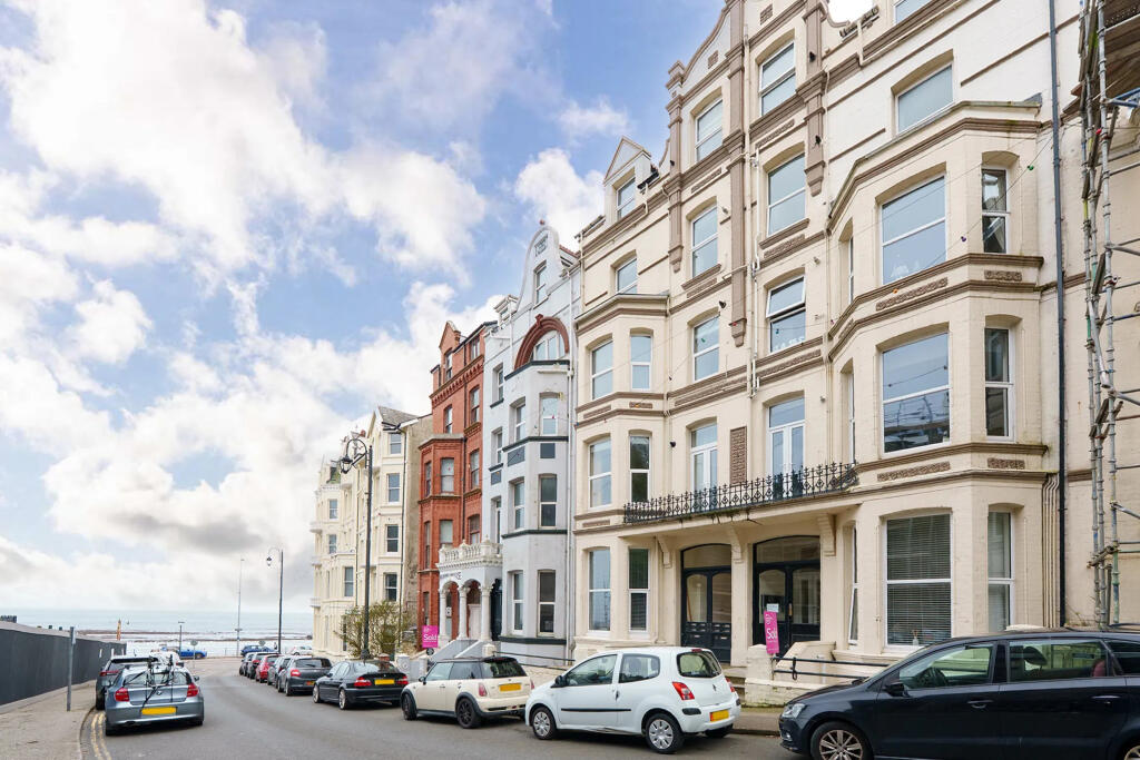 Main image of property: Flat 3, Atholville, Douglas