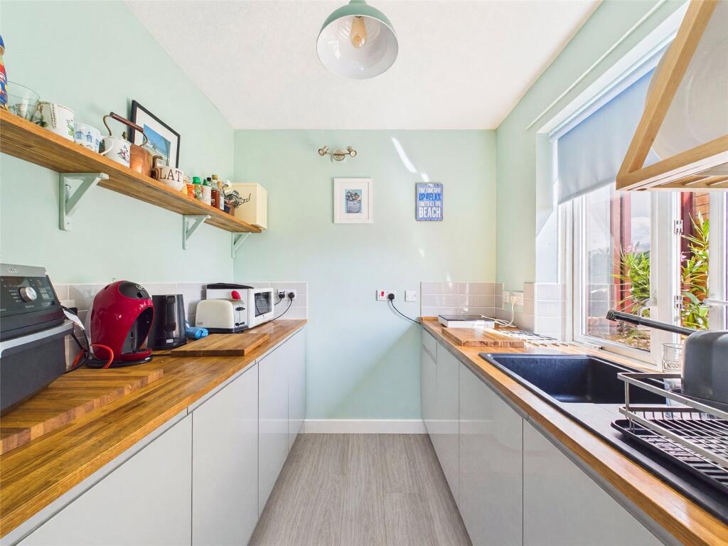 Apartment in Bournemouth - View 4