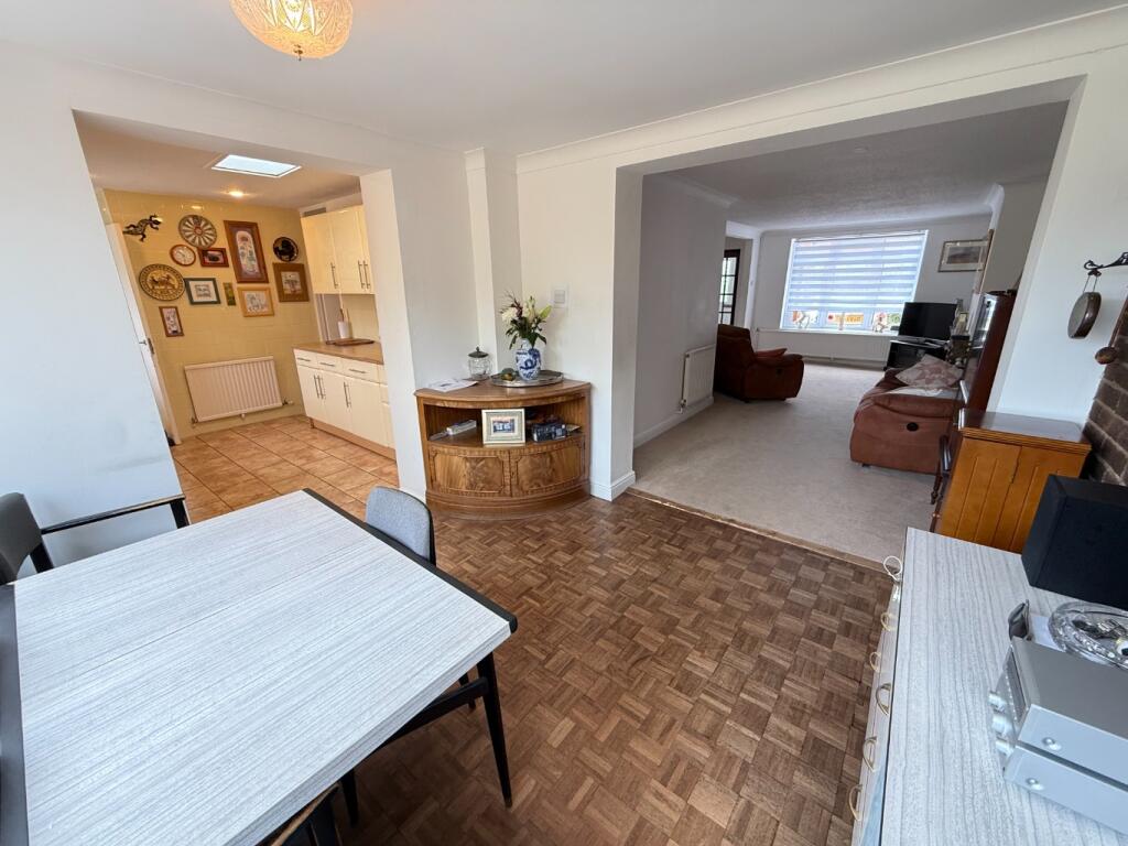 House in Dunstable, Central Bedfordshire - View 4