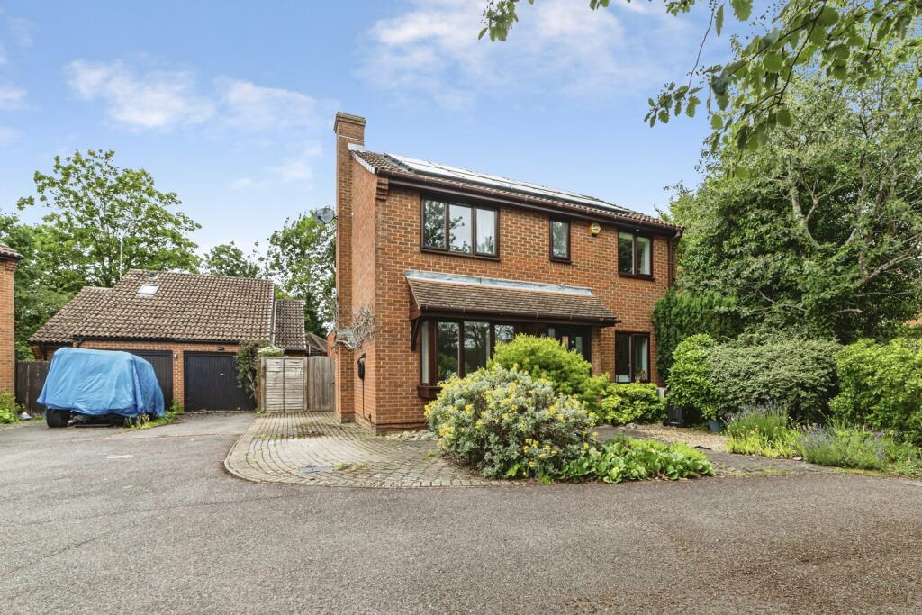 Main image of property: Cinnamon Close, Earley, Reading, RG6