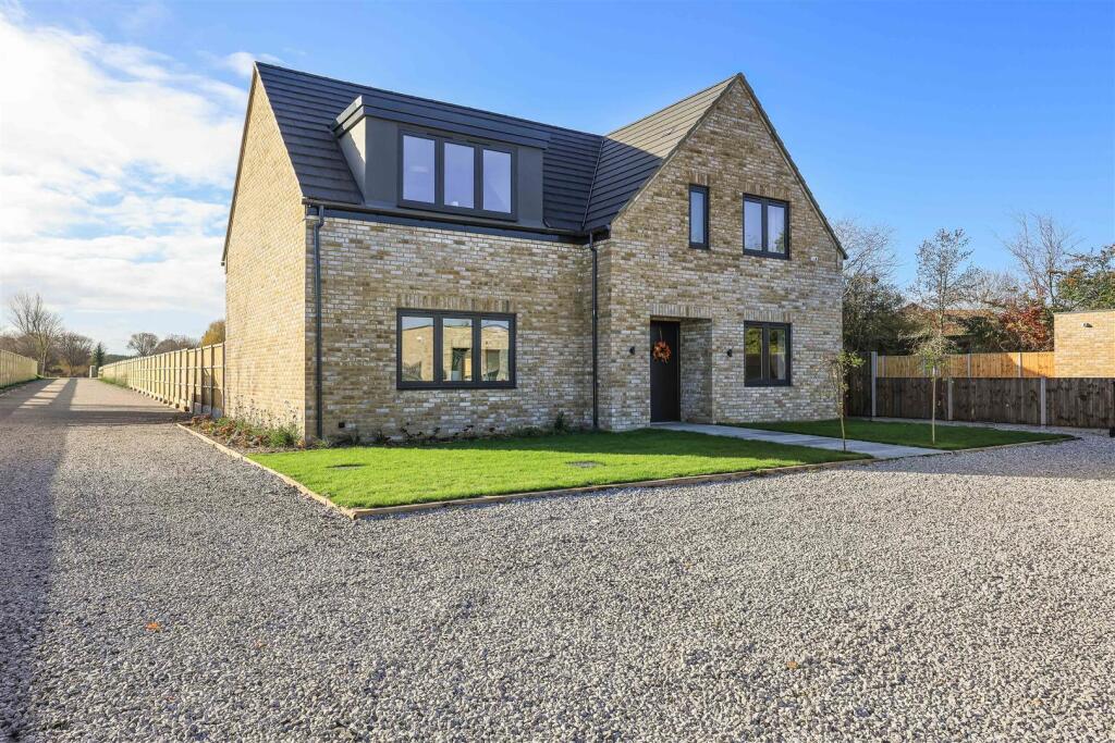 Main image of property: St Neots Road, Caldecote