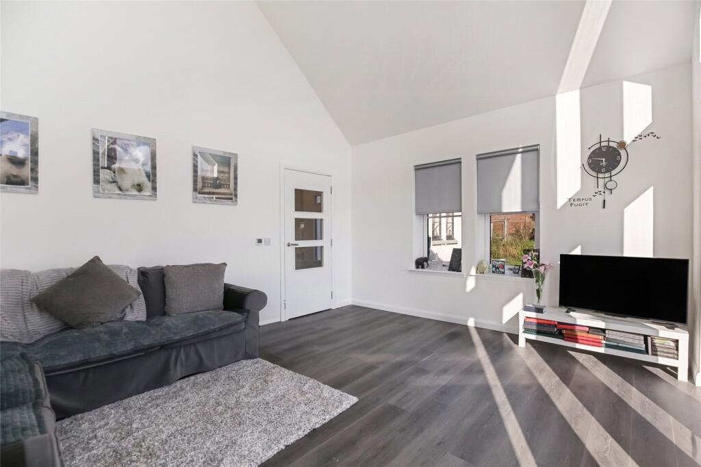 House in Kilmarnock, East Ayrshire - View 2
