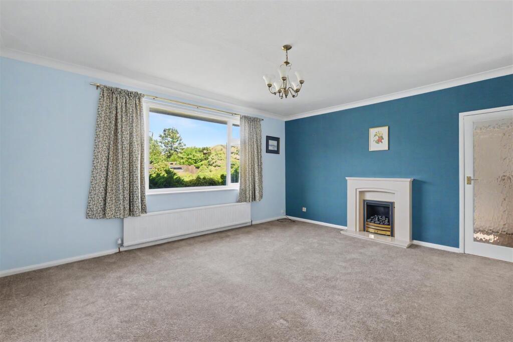 House in Nottingham, Wollaton Vale - View 2