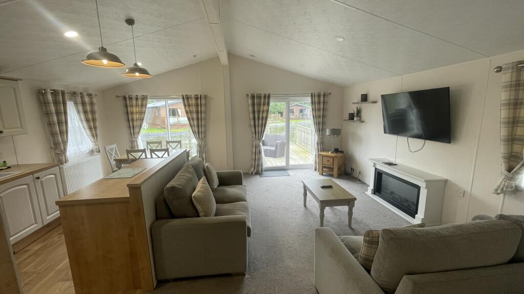 4 Coniston Drive, South Lakeland Leisure Village, LA6 1BH photo 4