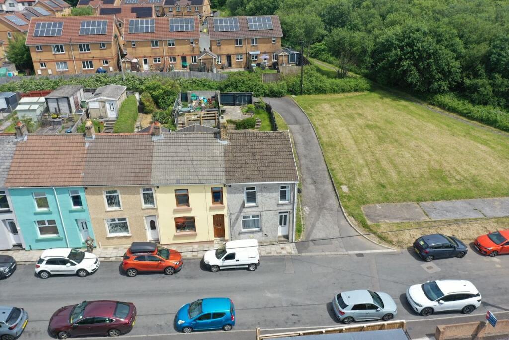House in Pengam, Caerphilly - More