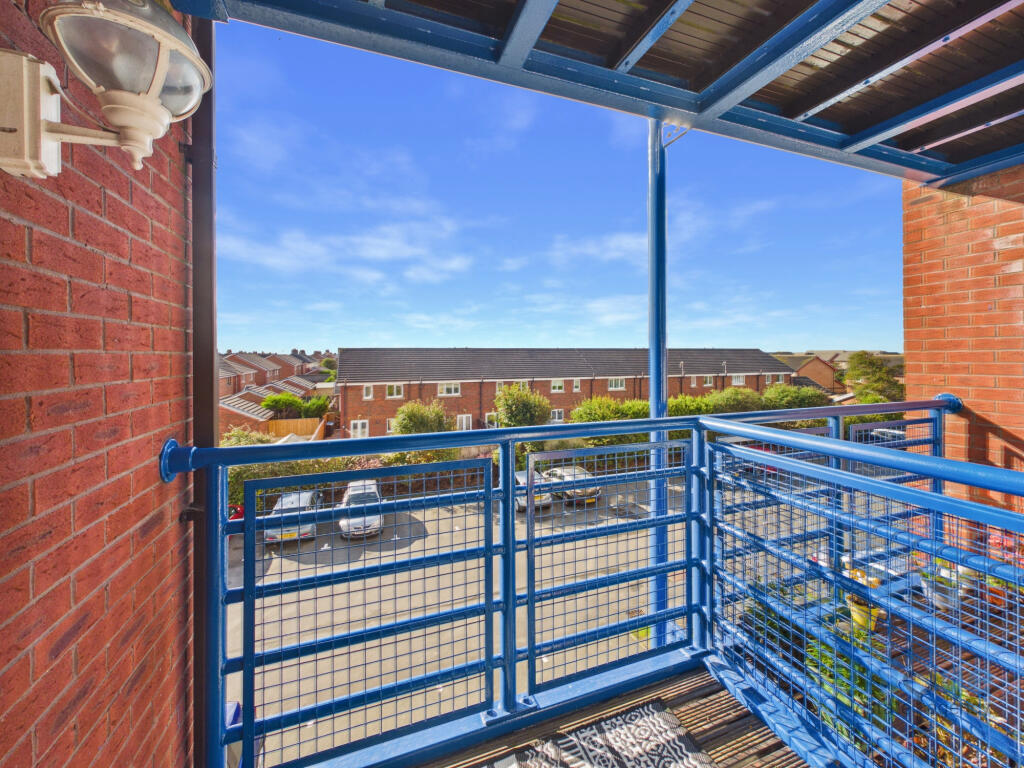 Apartment in Blackpool - More