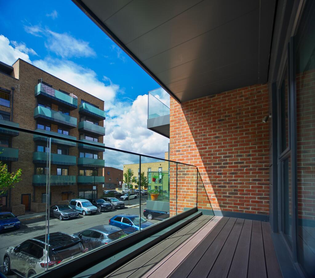 Apartment in London - More