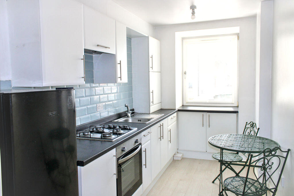 Apartment in Alva, Clackmannanshire - View 4