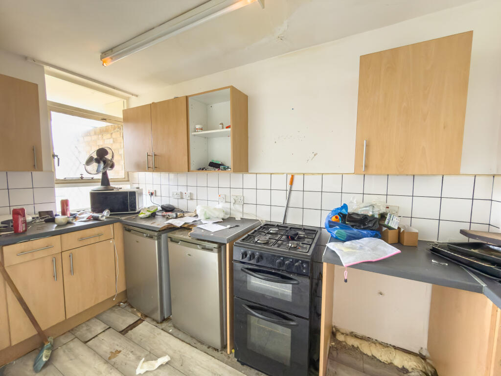 Apartment in Sunderland, Washington - View 2
