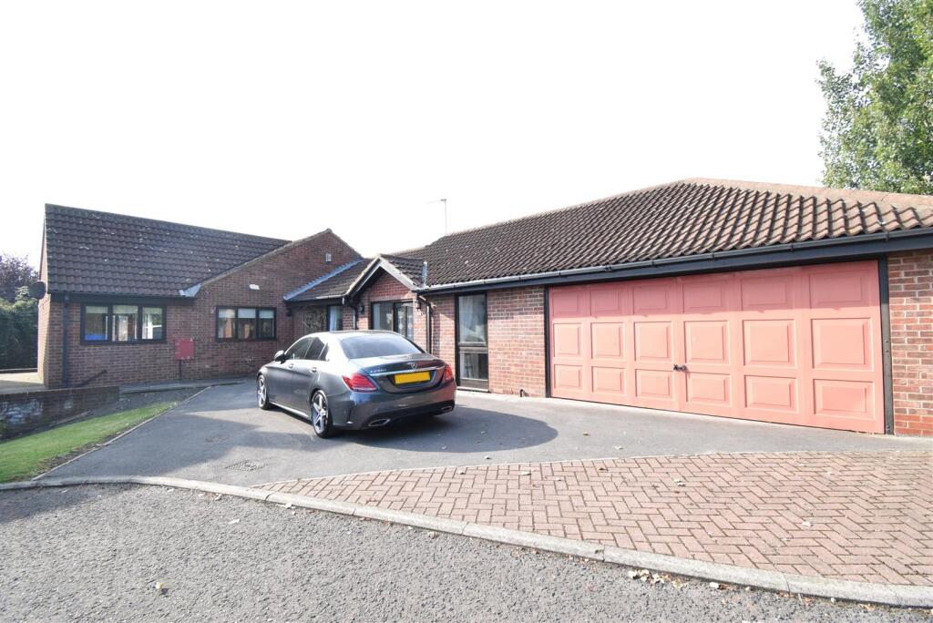 Main image of property: Barratts Road, Wakefield, WF1 3RT