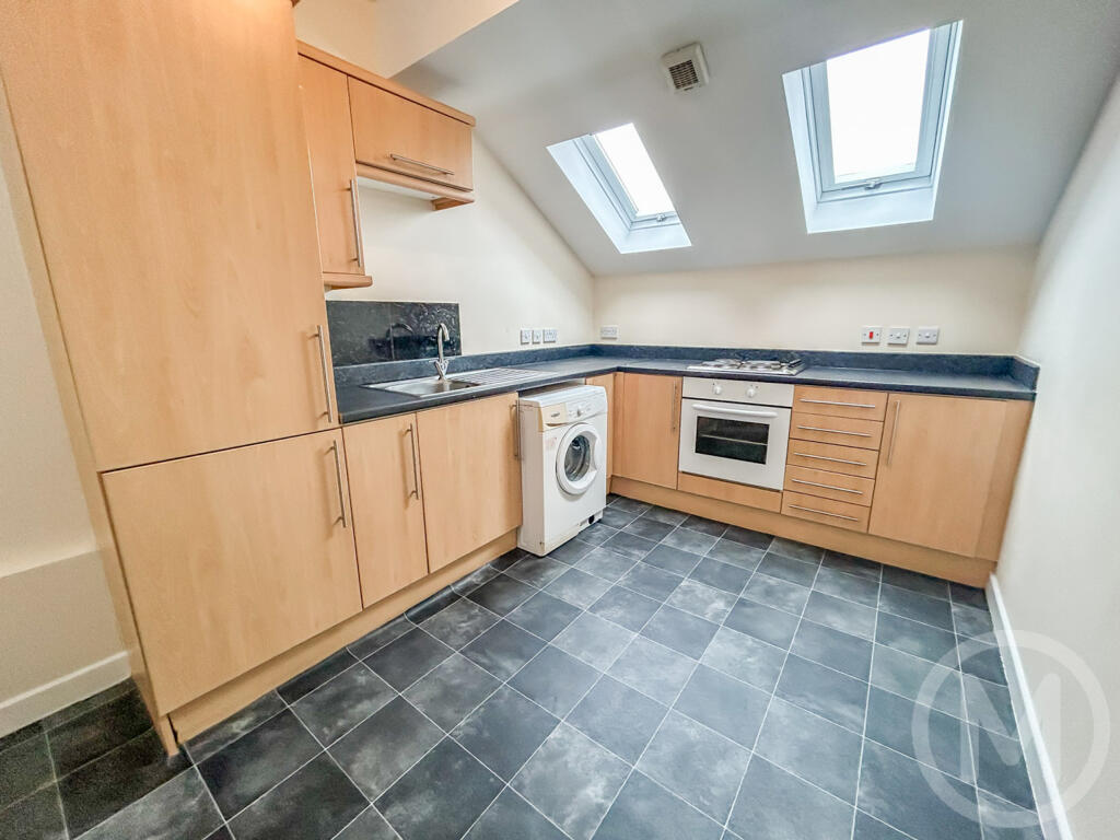 Salthouses, Osborne Road, FY4 1GY photo 4