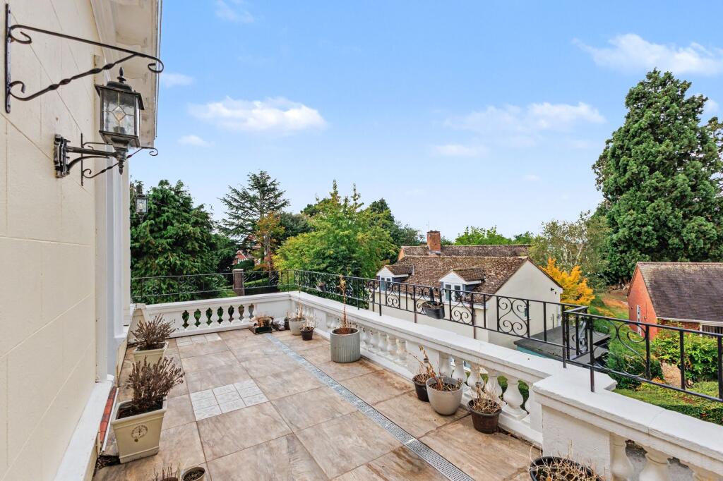 Apartment in Worcester - View 4