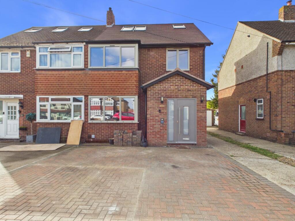 4-bed semi-detached on Feltham Hill Road, Ashford, Surrey, TW15, £700,000