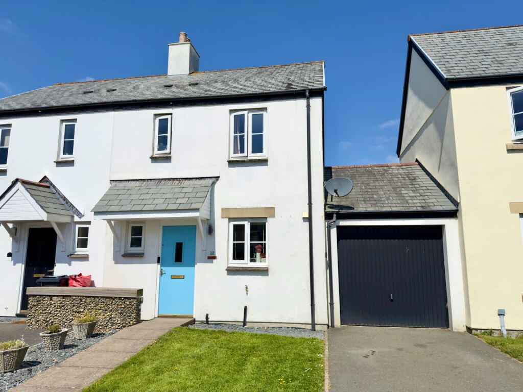 3-bed semi-detached on 22, Treclago View, Camelford, PL32, £235,000