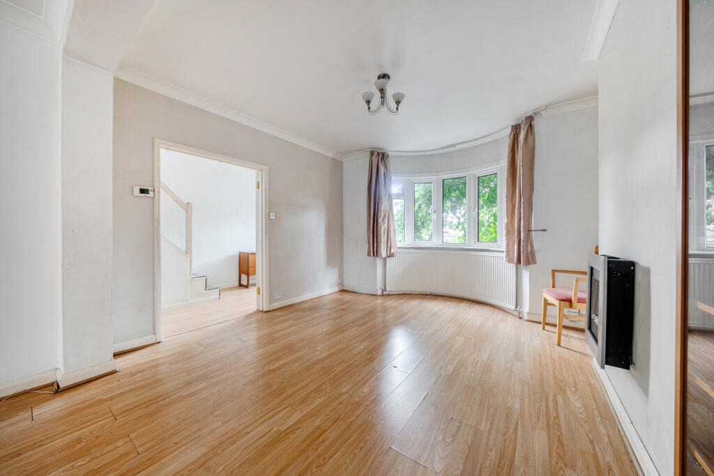 House in London - View 3