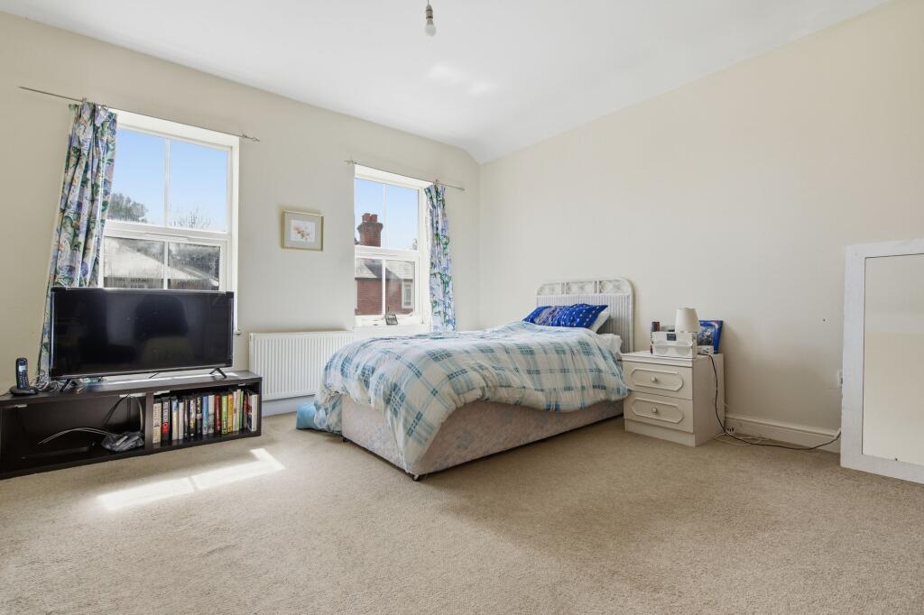 Apartment in Sunninghill - View 5