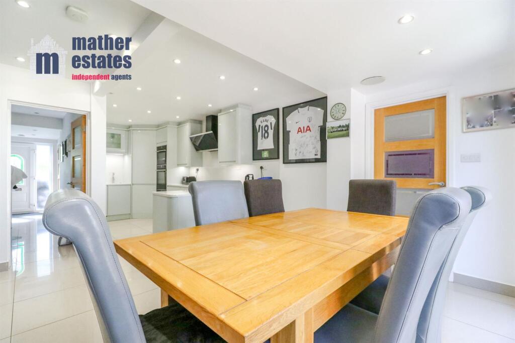 Additional image 14 of Lark Rise, Birds & Trees Area, Hatfield