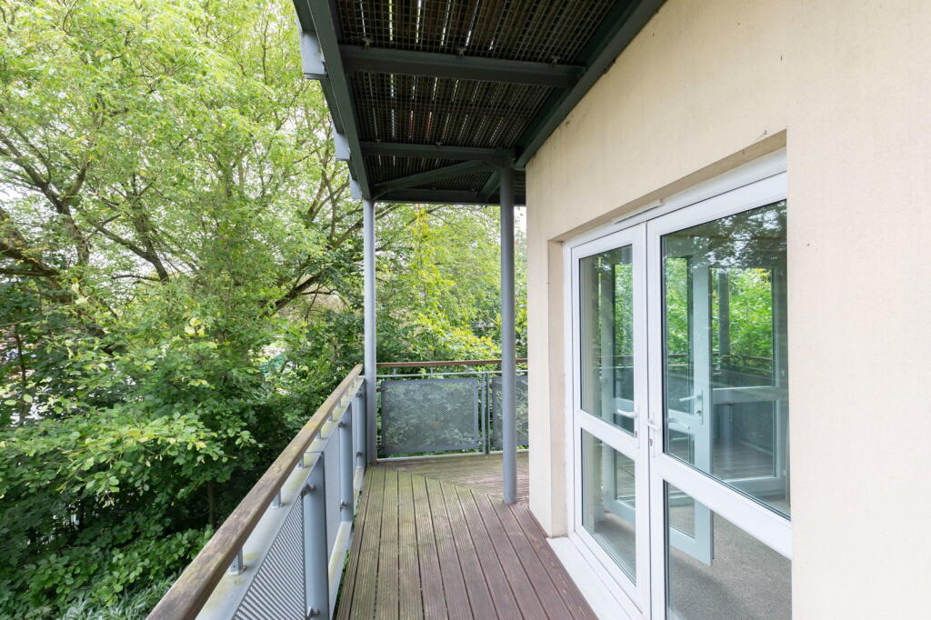 Princess Elizabeth Way, Cheltenham, GL51 7NY - View 4