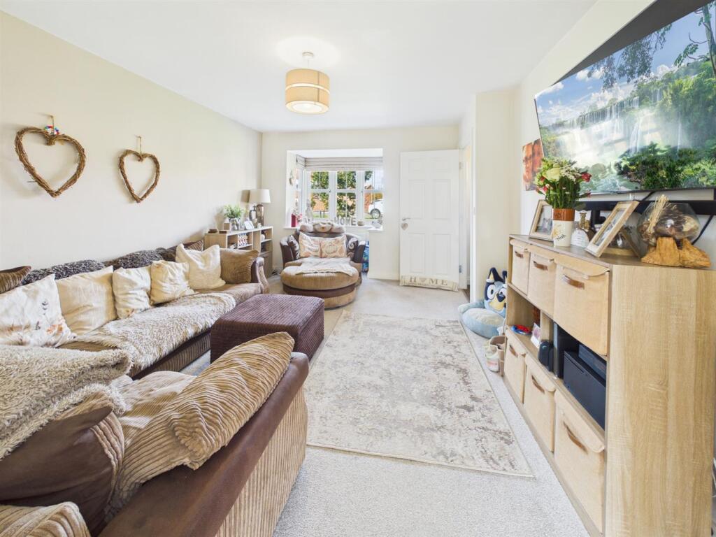 House in North Kesteven, Waddington - More