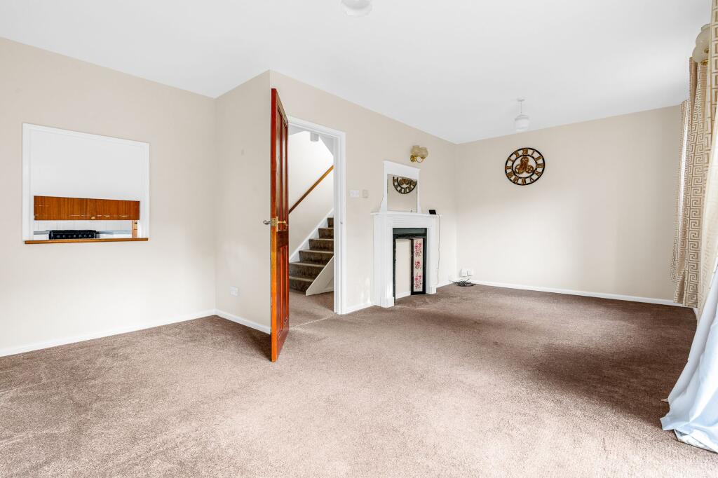 Cromwell Road, Ware, SG12 photo 3