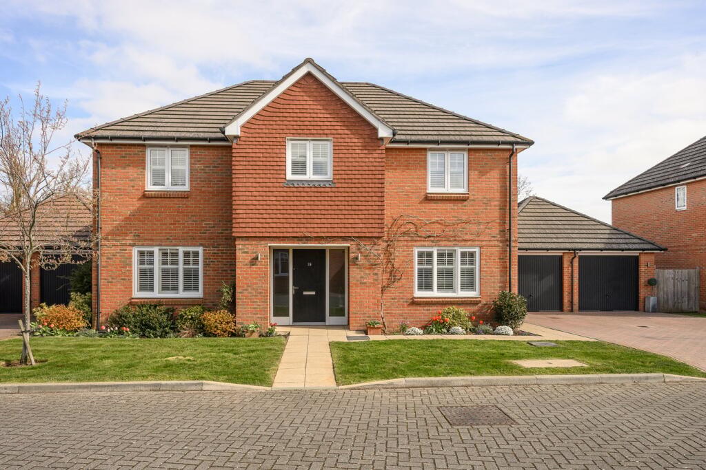 Main image of property: River Walk, Fetcham, Leatherhead, KT22