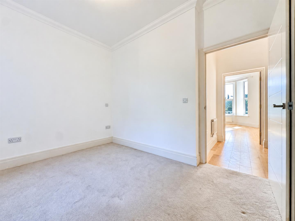 Apartment in Tonbridge - View 5