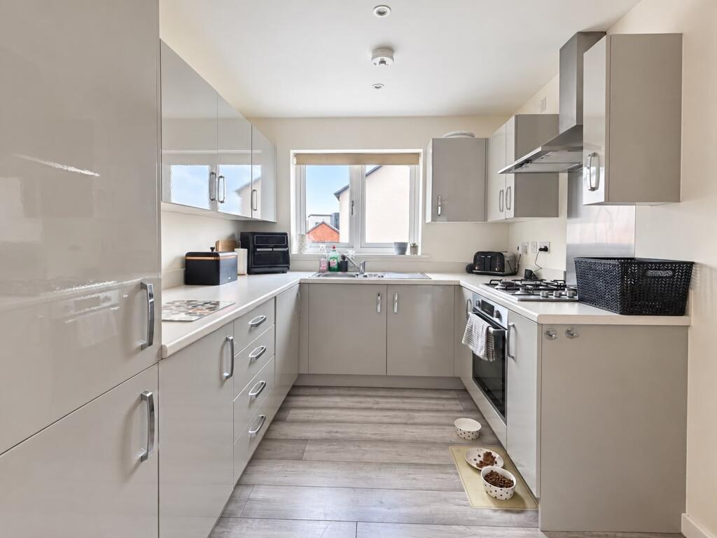 Brookes Close, Quedgeley, Gloucester, GL2 2JQ photo 4