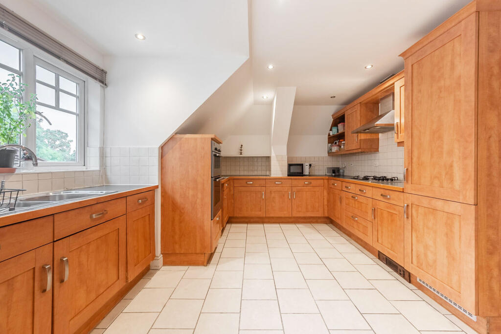 Apartment in London - View 4