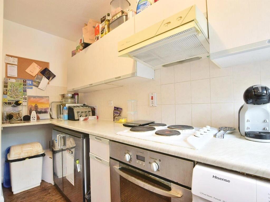 Apartment in Knutsford, Cheshire East - View 5
